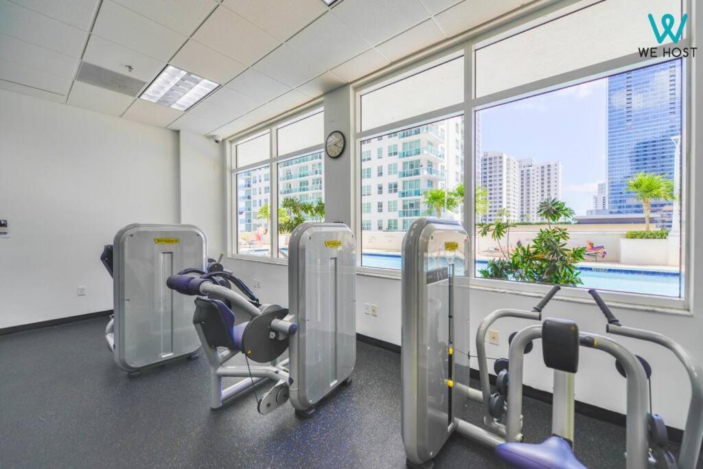 We Host - Amazing Condo Brickell With Ocean-Pool View 마이애미 외부 사진