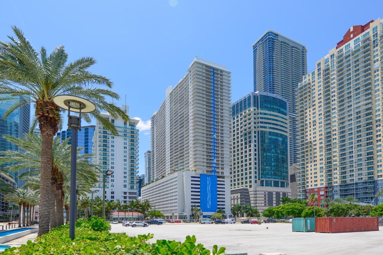 We Host - Amazing Condo Brickell With Ocean-Pool View 마이애미 외부 사진