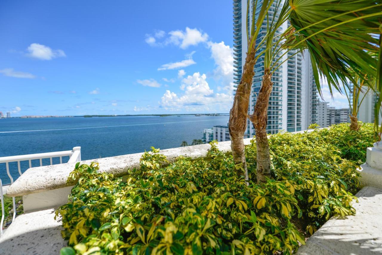 We Host - Amazing Condo Brickell With Ocean-Pool View 마이애미 외부 사진